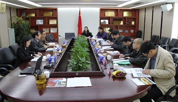 国家人力资源和社会包管部尹建堃一行到尊龙凯时集团考察调研